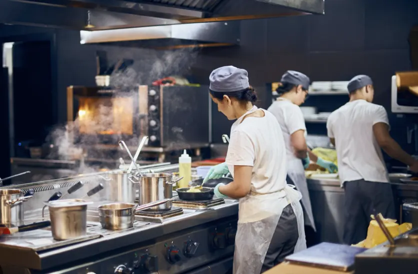 Kitchen Staff & Line Cooks: Behind-the-Scenes Support